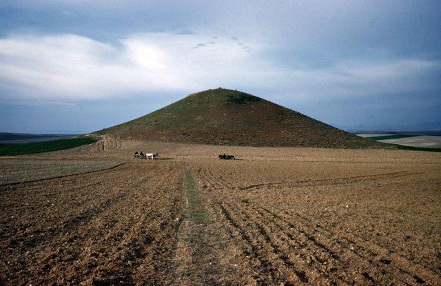 Tumulus W, the earliest known of the Phrygian royal burial mounds, Gordion